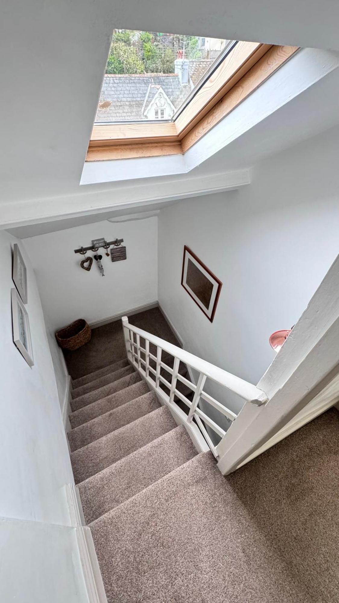 Nancie'S Place - Dartmouth Town Center With Private Parking - A Traditional Georgian Private Duplex Apartment - Beautifully Refurbished - Two Bedrooms, Bathroom, Kitchen And Lounge Diner Экстерьер фото